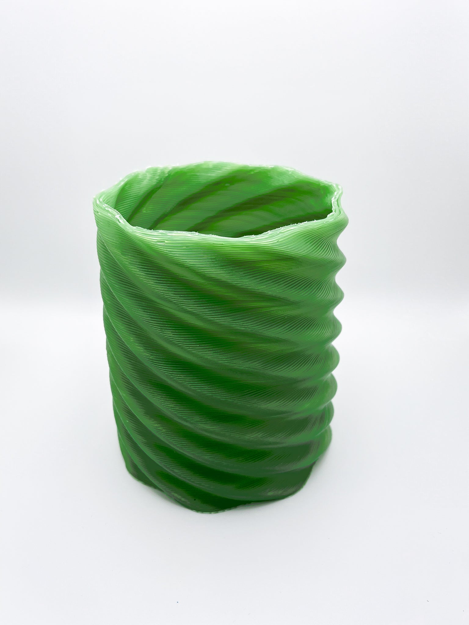 Compact Spiral Vase