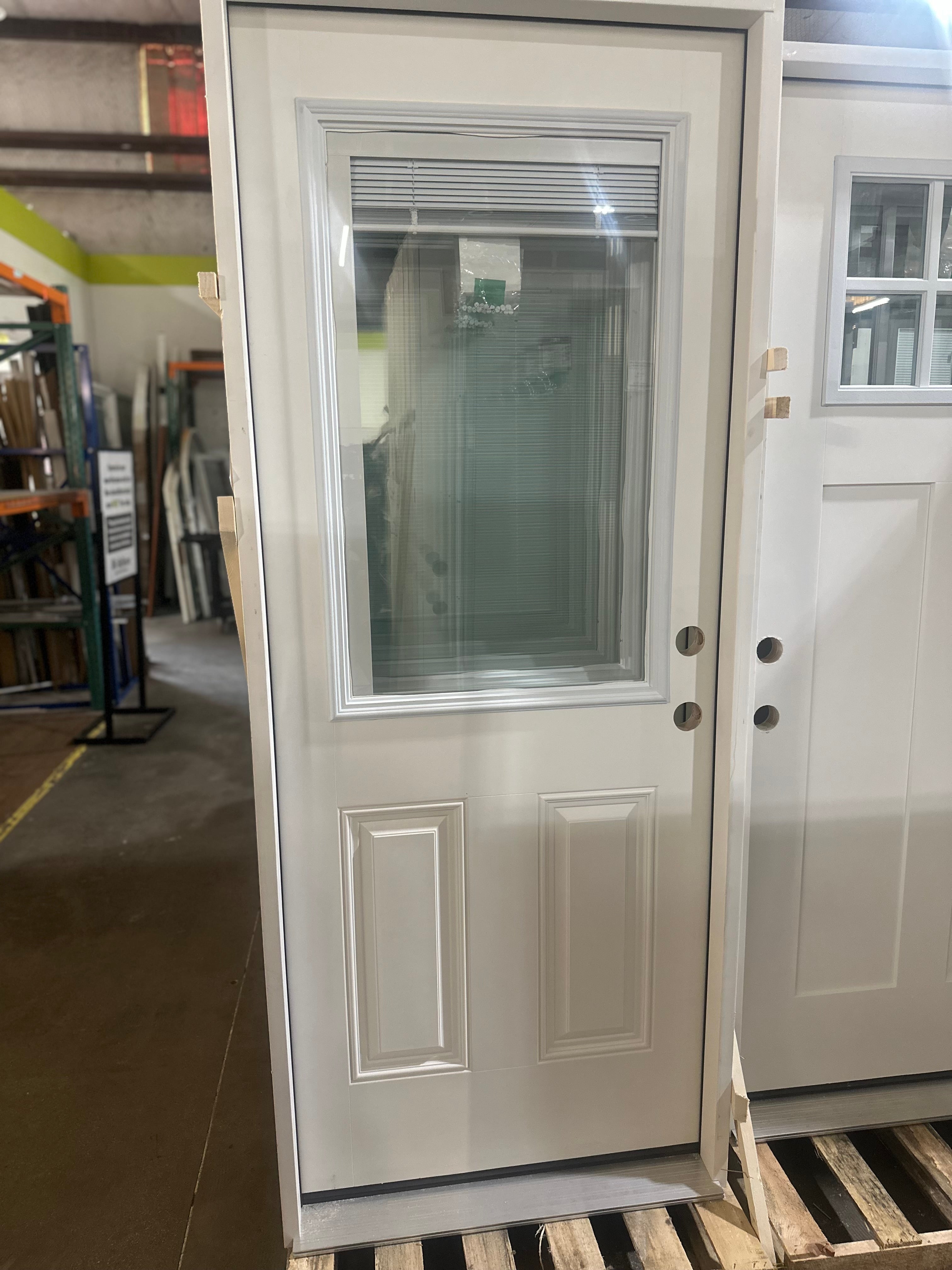 32 in Half Lite Door With Blinds